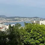Spacieux Appartement, Jardin, Vue Mer, Calme Apartment Nice