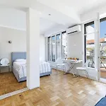 Apartment Cosy Rooftop - Happy Nice