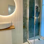 Apartment Centre - Climatisation - Calme - Cuisine - Wifi - Tramway *
