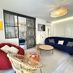 Riviera: Vieille Loft With Terrace Apartment Nice
