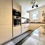 Apartment Riviera: Vieille Loft With Terrace Nice