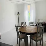 Night At La Nicoise - 6 Per