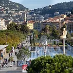 Night At La Nicoise - 6 Per