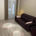 Nice, Jolie Appartement A 6 Min A Pied De La Plage