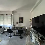 Promenade Des Apartment *