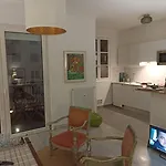 Port De Nice-Charmant Appartement Bucolique ! Vue Port