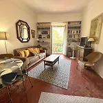 Riviera: Old Town Charm With Sea View Balcony * Nice