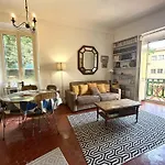 Apartment Riviera: Old Town Charm With Sea View Balcony *