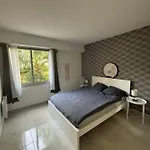 Nice Port , 2Br, 6 Guests, Walk To Beach And Old Town