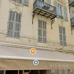 T2 Carre D\'Or
