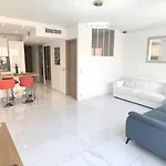 Royal Lux Spacious Seaside Pool Apartment Nice