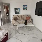 Spacieux 3 Chambres Et Balcon