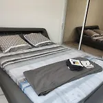 Spacieux 3 Chambres Et Balcon