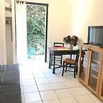 Proche du centre, très calme, studio tout équipé