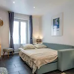 Modern And Elegant, Air-conditioned, Centre - Hdp2