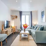 Apartment Modern And Elegant, Air-conditioned, Centre - Hdp2 *