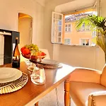 Vieux Nice Charm - 3 Bedroom Escape - Seaside