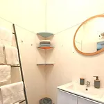 Apartment Vieux Charm - 3 Bedroom Escape - Seaside Nice