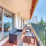 Apartment L\'Oree De La Lanterne By Interhome