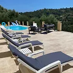 Villa Avec Piscine Chauffee Nice Collines