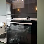9 Alberti Centre Aparthotel 4*