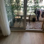 Studio Rue De France