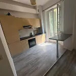 Large Flat W Balcony Nice Centre
