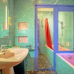 Apartment Big 140m2 5min Walk To Sea &promenade 3 Double Rooms,big Living 42m2, 3 Showers,9 Beds, Free Parking *