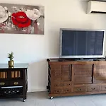 Tres Beau 3 Pieces Spacieux Lumineux Et Climatise