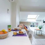 My Casa - Port 2 - Spacious And W Ac On The Port Apartment *