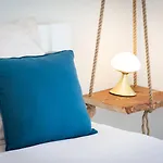 Bel Appartement Vue Mer Proche De La Promenade Des Anglais