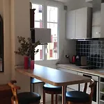 Au Cœur De 3 Personnes Appartement