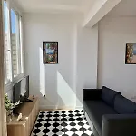 Apartment Theniceterrace *
