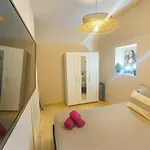 Apartment Central- Walk To Massena & Nice