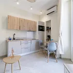 Apartment T2 Situe Au Centre-ville De *