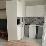 Bel Appartement Avec Terrasse Renove Et Tout Equipe