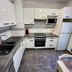 Ferber Garden - Appartement De Charme Avec Deck Prive