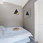 Apartment Daphne By Interhome
