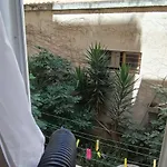 Joli Studio Proche Tram Et Au Calme