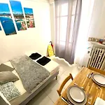 Charmante Petite Studette Au Centre De Nice Climatise