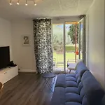 Peaceful Nice Apartment Garden View, 20 Min From Beach