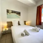 C Ot Maison De La Place - Old Town