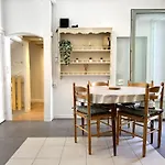 C Ot Maison De La Place - Old Town