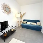 C Ot Maison De La Place - Old Town Apartment *