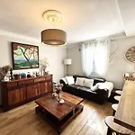 Bb Ot Petit Balcon De La Providence - Old Town