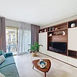 Nestor&Jeeves - Victoria - Delux Apartment City Center