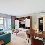 Nestor&Jeeves - Victoria - Delux Apartment City Center