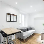 Charmant Petit 2 Pieces Dans La Vieille Ville - B