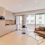 Grand 2 Pieces Et Belle Terrasse