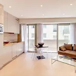 Grand 2 Pieces Et Belle Terrasse